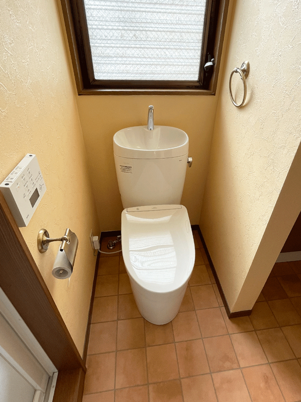 南欧風ヴィンテージ感あふれる素敵なトイレ空間に 世田谷区M様邸 南欧風ヴィンテージ感あふれる素敵なトイレ空間に 世田谷区M様邸